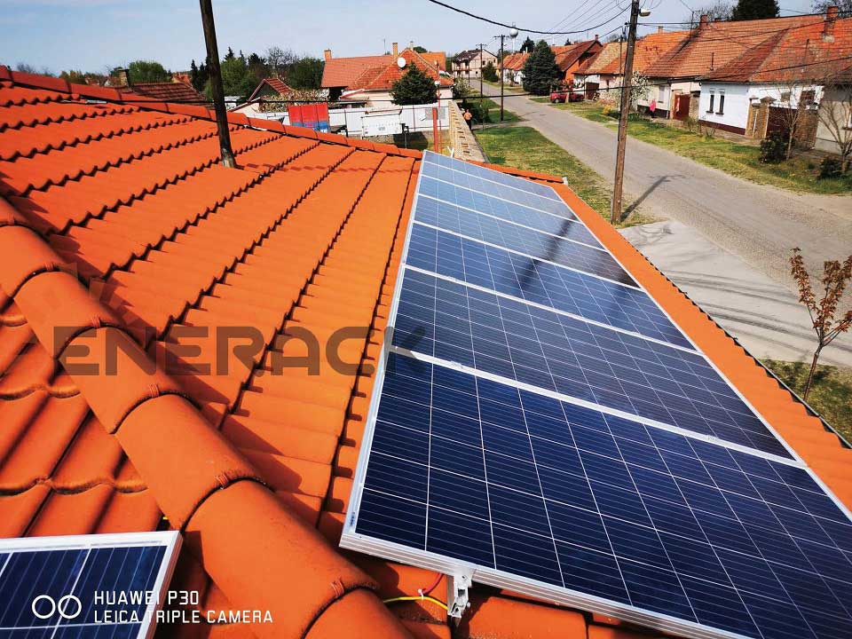 слънчева система за монтиране на куки за керемиди на покрива