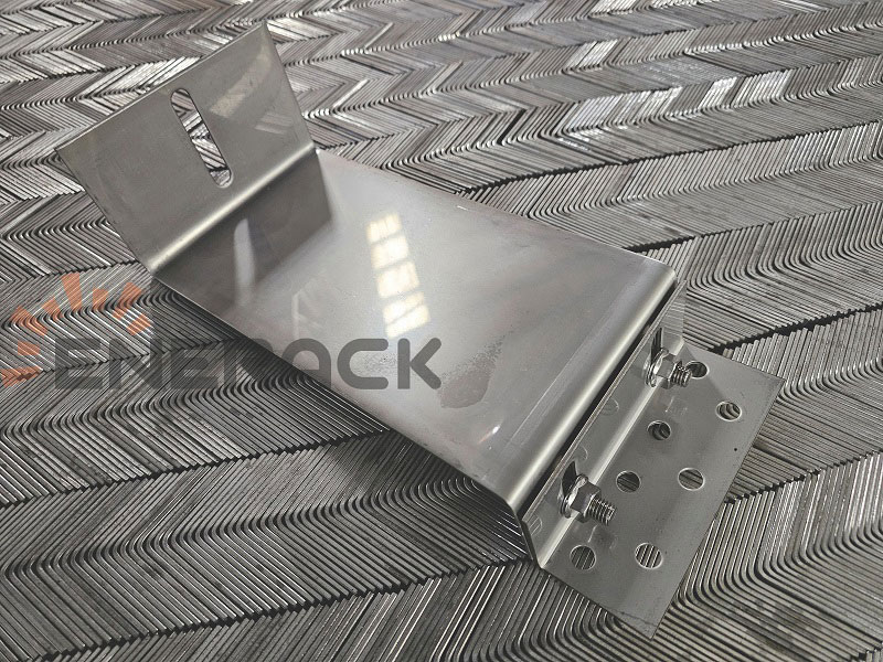 Plain tile roof hook
