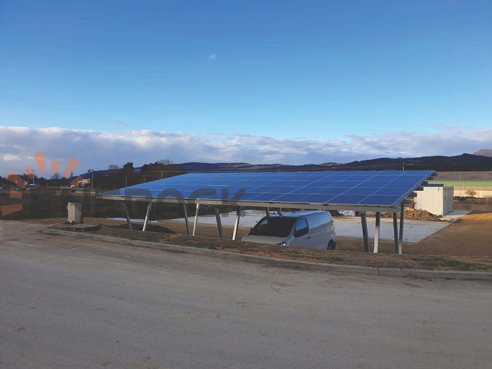 15KW Водоустойчива соларна система за монтиране на навес за кола във Франция