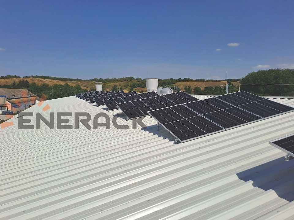 15KW система за регулируем наклонен покрив в Унгария
