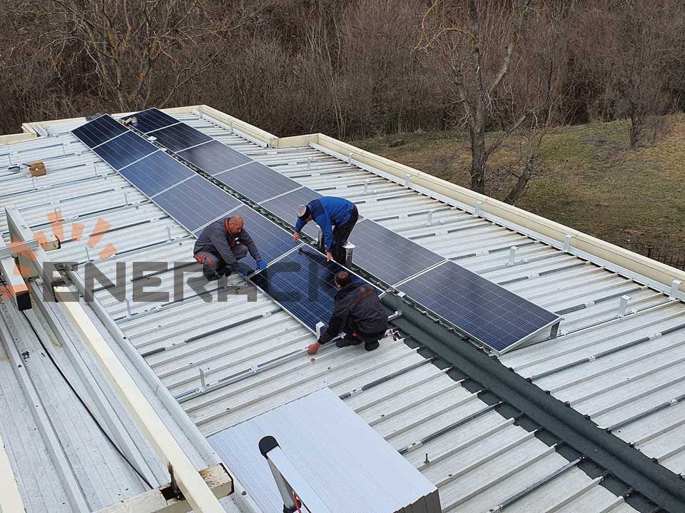 15KW наклонена покривна система в България